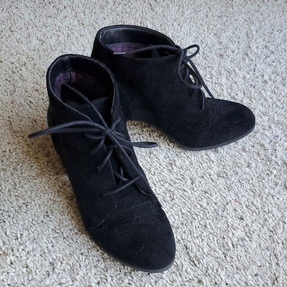 Madden Girl Torch Faux Suede Boots Black Fabric 3" Wrapped Heels Size 7 - Picture 2 of 7